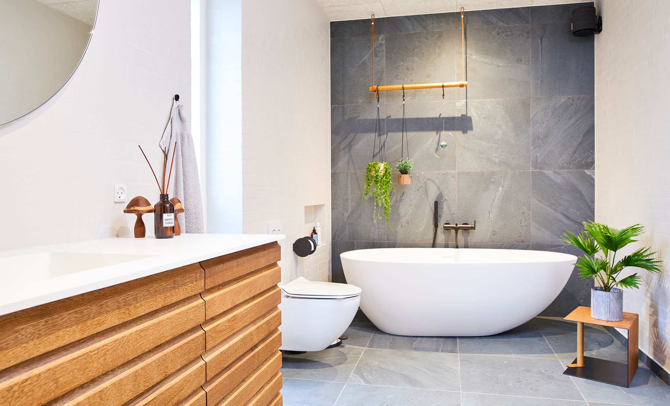 Gal JKE Design Nov20191981