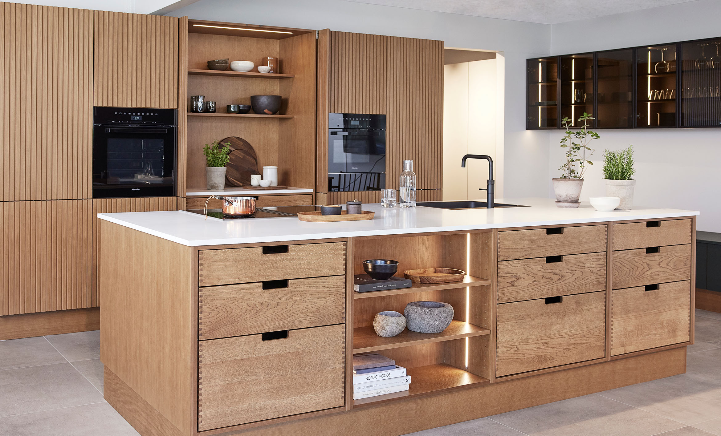 Gal 1 JKE 2405224221 (1)